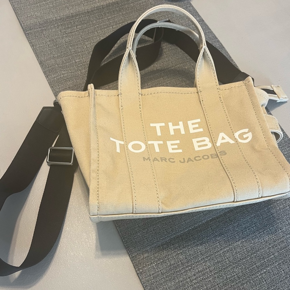 Marc Jacobs The Mini Tote Bag